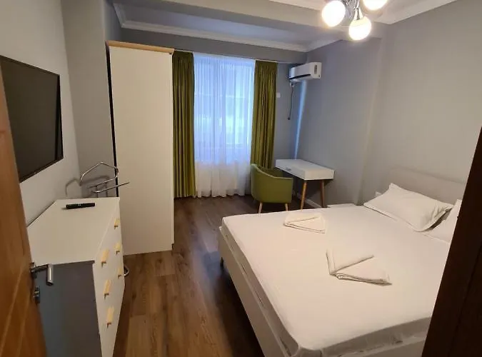 Διαμέρισμα Solid Mamaia